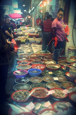 Markt in Hong Kong waar zeedieren te koop zijn waarvan we niet wisten dat ze bestonden...